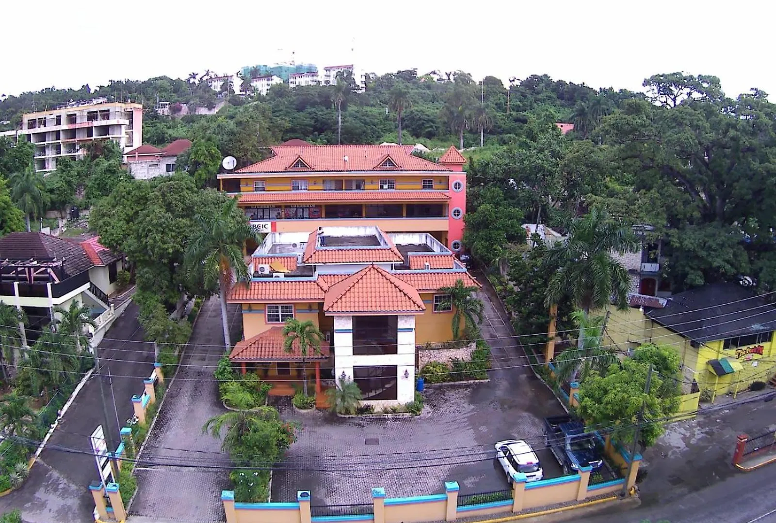 Mayas Apartment Montego Bay