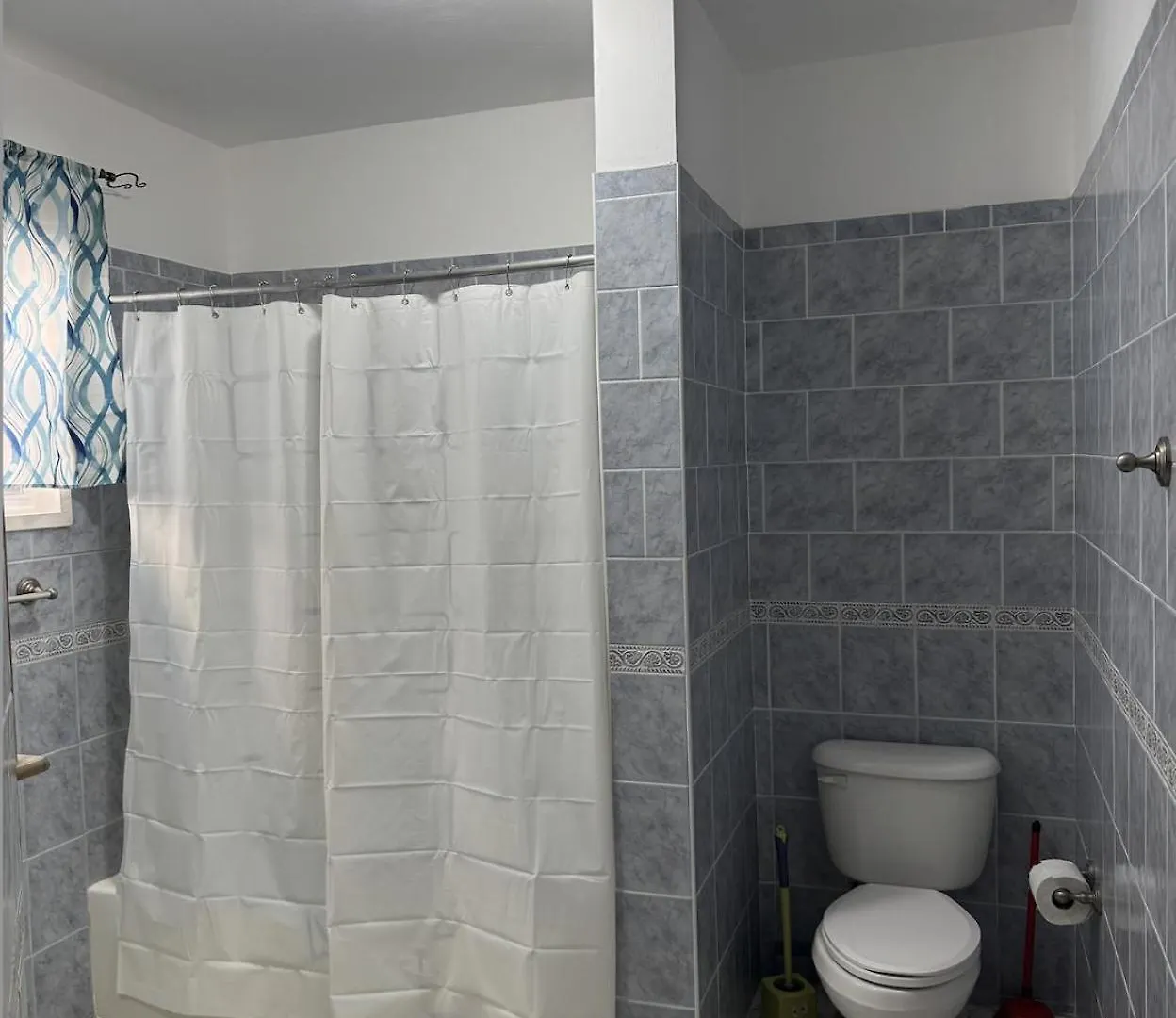 Mayas Apartment مونتيغو باي جامايكا